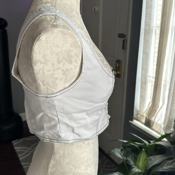 Forever 21 White Laced Up Crop Top - Picture 3 of 7